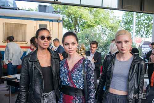 From the left Vania, Monique and Marina, three Brazilian models after a fashion show where they wore clothes for Muslim women at the Istanbul Modest Fashion Week (MEE/Emanuele Satolli)