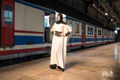 A model on the catwalk for German based designer Zamzam Zalila at the Istanbul Modest Fashion Week (MEE/Emanuele Satolli)