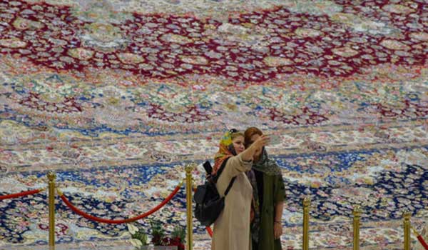 largest carpet