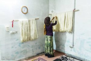 silk_weaving_Iran