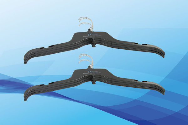 garment hangers 