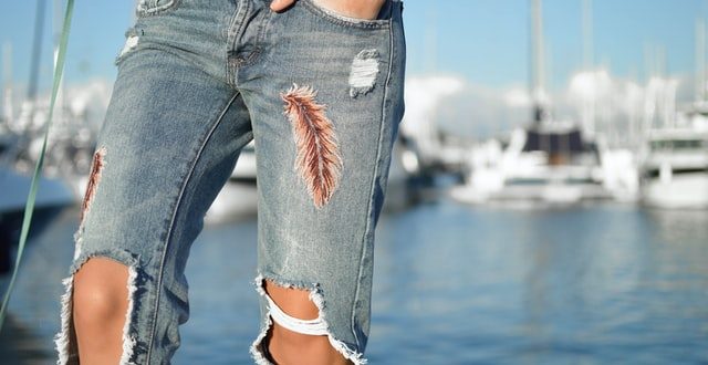 Eco-Friendly Denim Brands Making Sustainable, Sexy Jeans-thephaco.com.vn