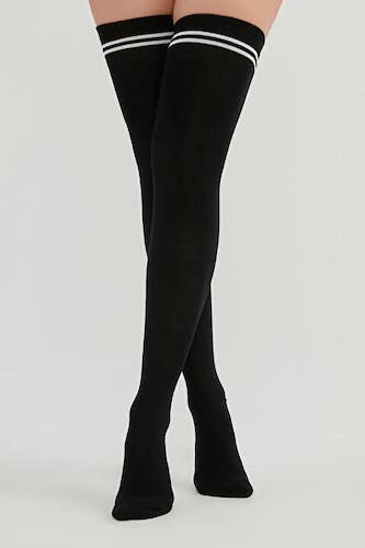 black-socks-teenager-img
