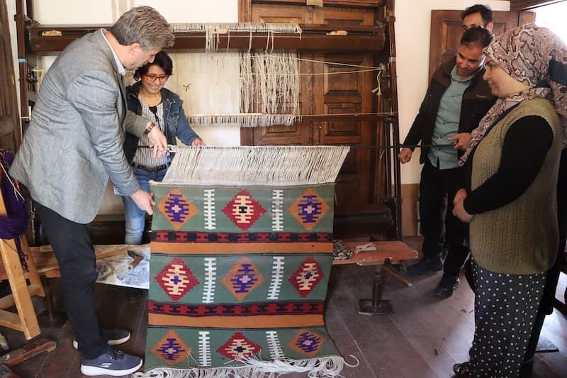 Forgotten Kula carpets of Manisa revived at historical mansion