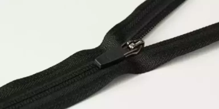 YKK’s New DynaPel™ Water-Repellant Zipper