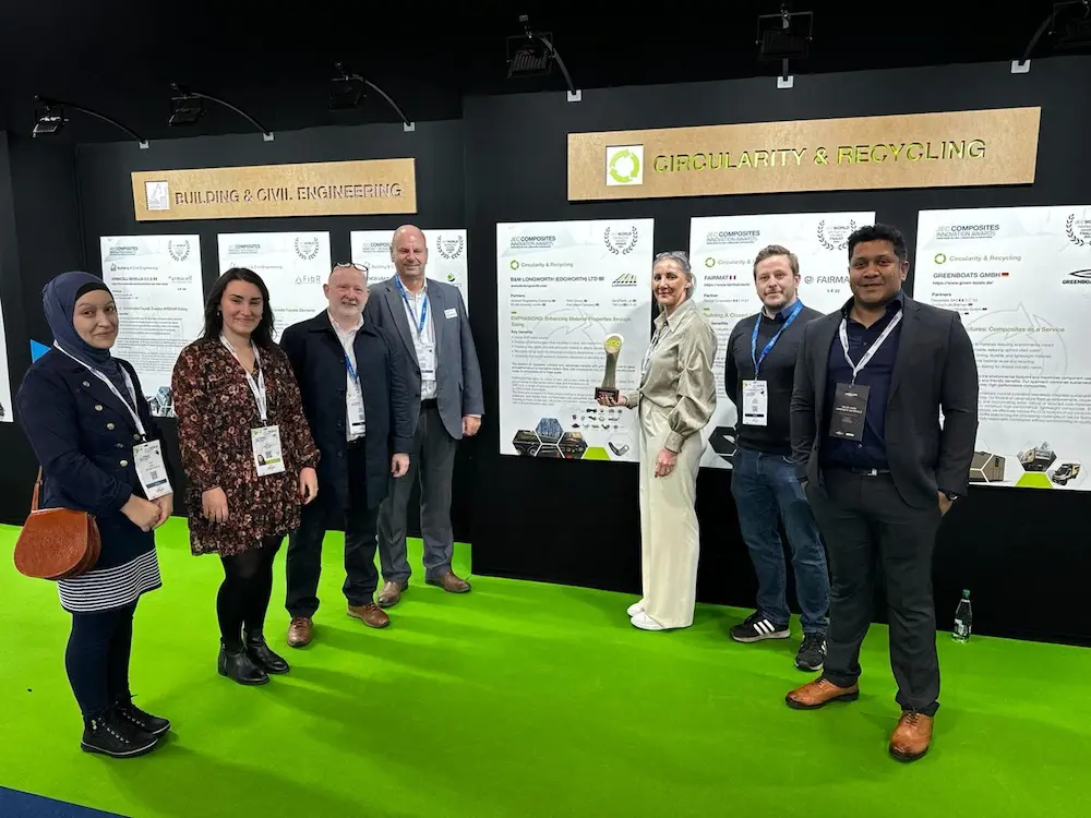 Longworth and its partners in the Emphasizing Project receiving the JEC World 2024 Innovation Award.