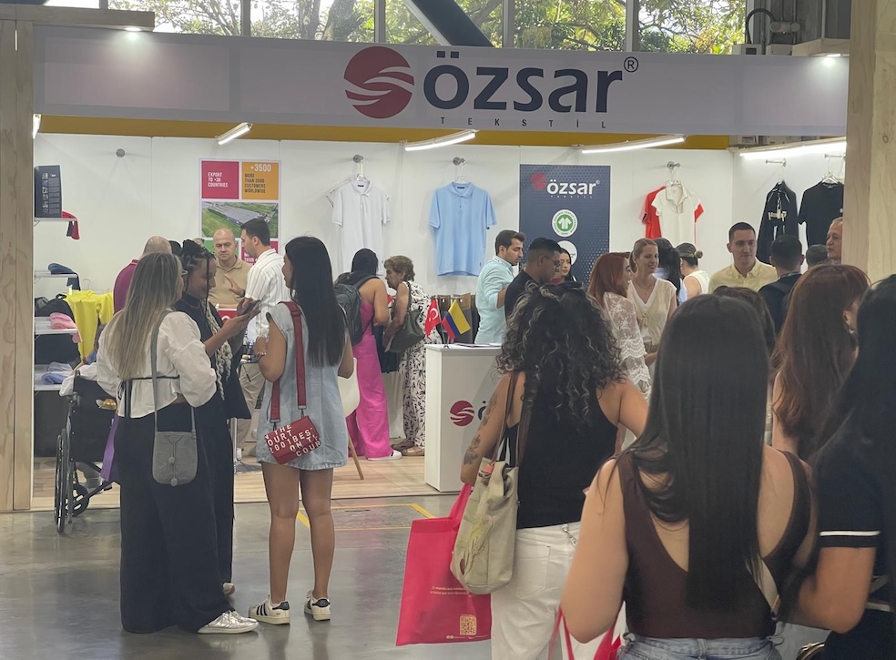 Ozsar stand at colombiamoda 2025