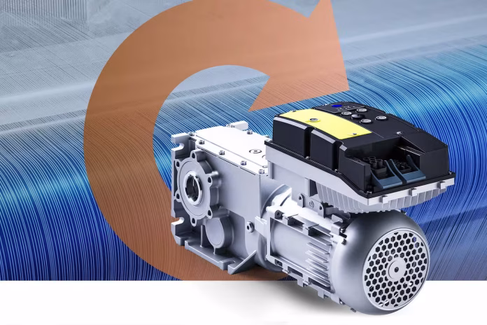ITMA_2025_Motor_Drive_System_IE5_IE6-ezgif.com-jpg-to-avif-converter Lenze Pressebild: Motor Drive System IE5/IE6