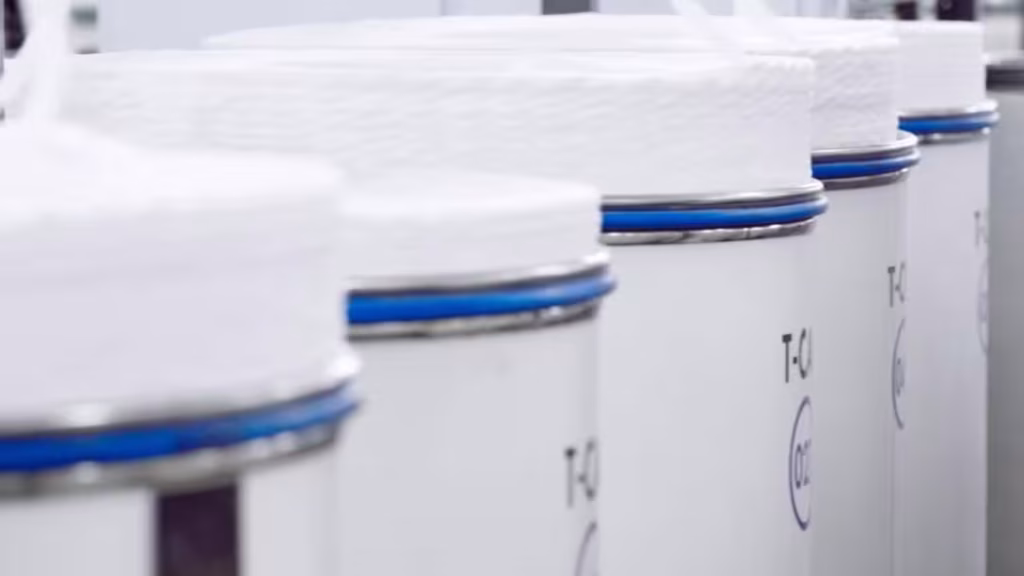 T-CAN automated guided vehicles transporting sliver cans in a spinning mill